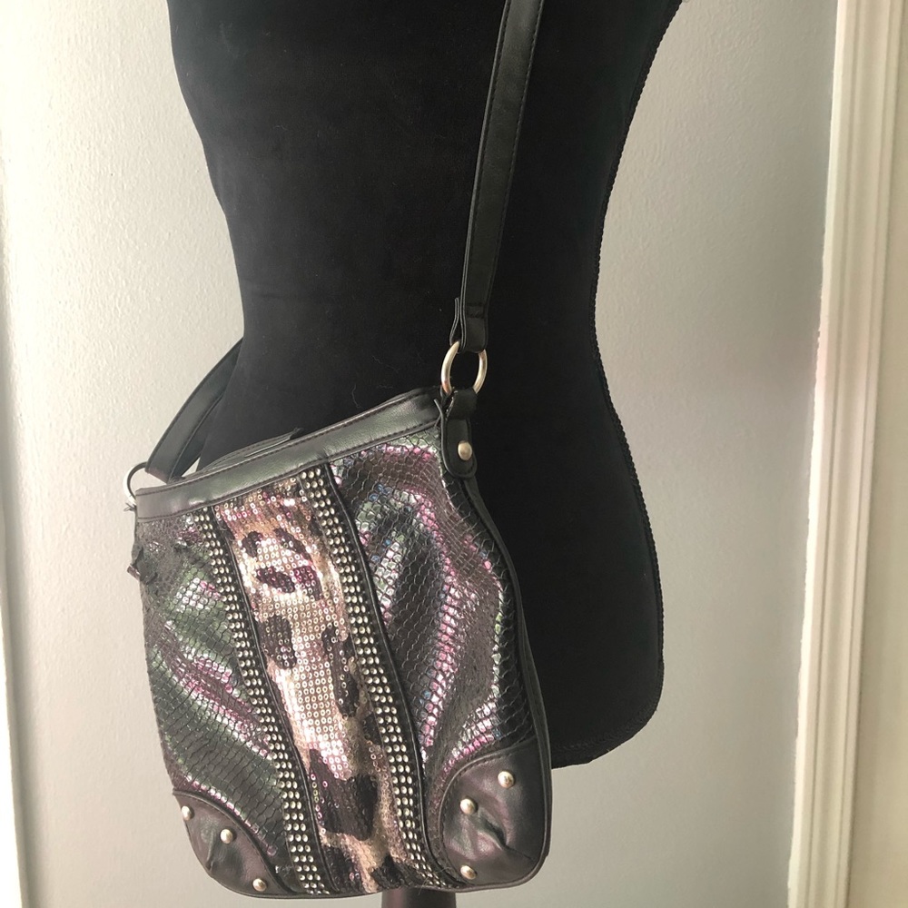 Black crossbody purse